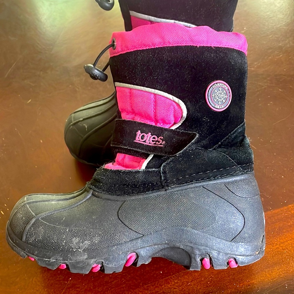 Totes snow boots
